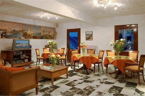 Barbouni Hotel & Studios Naxos City Exteriör bild