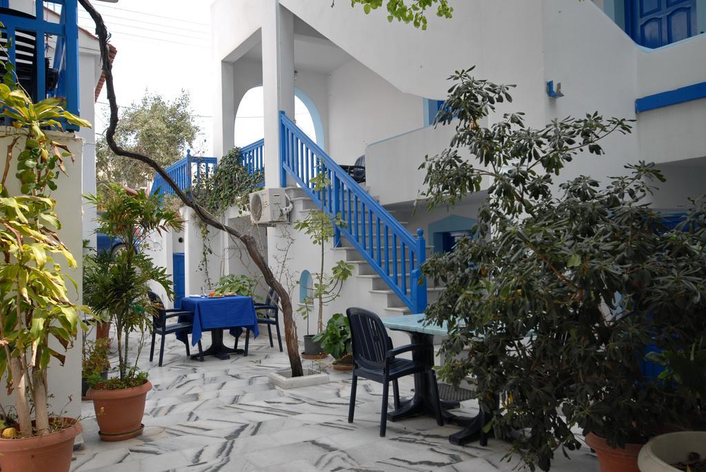 Barbouni Hotel & Studios Naxos City Exteriör bild